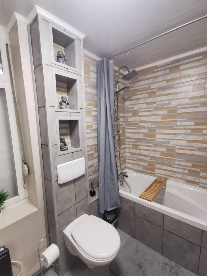 L'Aiscal Appart-Hotel 6 Personnes Calais Exterior foto